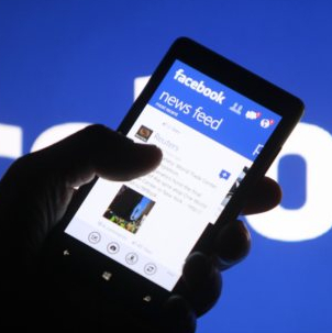 Facebook passa a permitir chamadas grátis para telemóvel